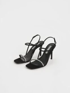 Textured Gem-Embellished Strappy Sandals 10 Textured Gem-Embellished Strappy Sandals -Charles & Keith 2021 L2 CK1 60361322 01 3