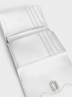Freja Wavy Metallic Quilted Wallet 11 Freja Wavy Metallic Quilted Wallet -Charles & Keith 2022 L7 CK6 10701257 07 8
